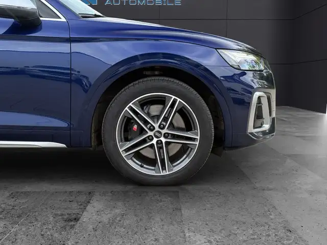Audi SQ5 view 12