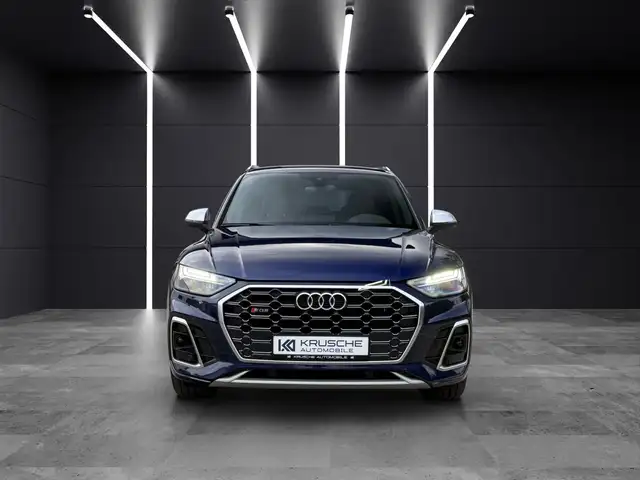 Audi SQ5 view 8