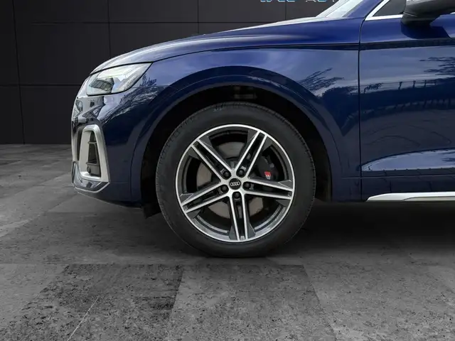 Audi SQ5 view 9