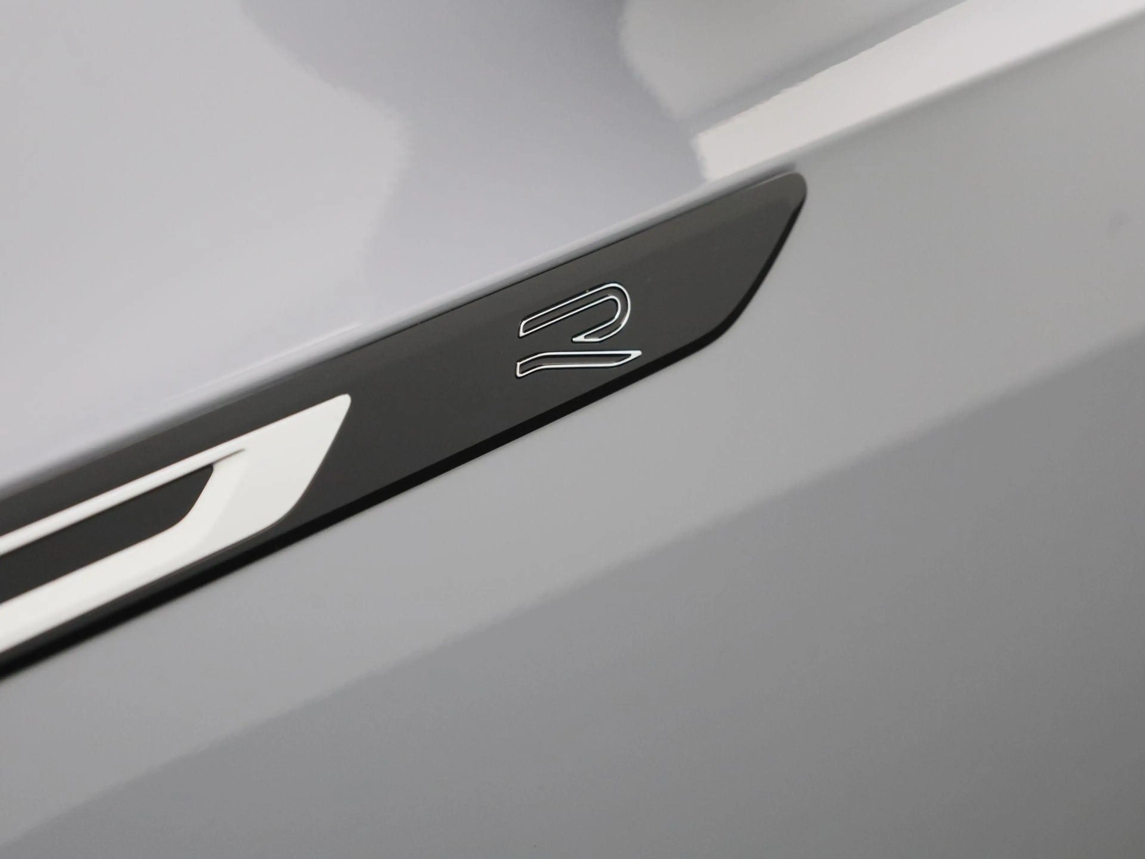 Volkswagen Arteon 2.0 TDI SCR 147kW DSG R-Line S.B. PANO | KEYLESS | — photo 15