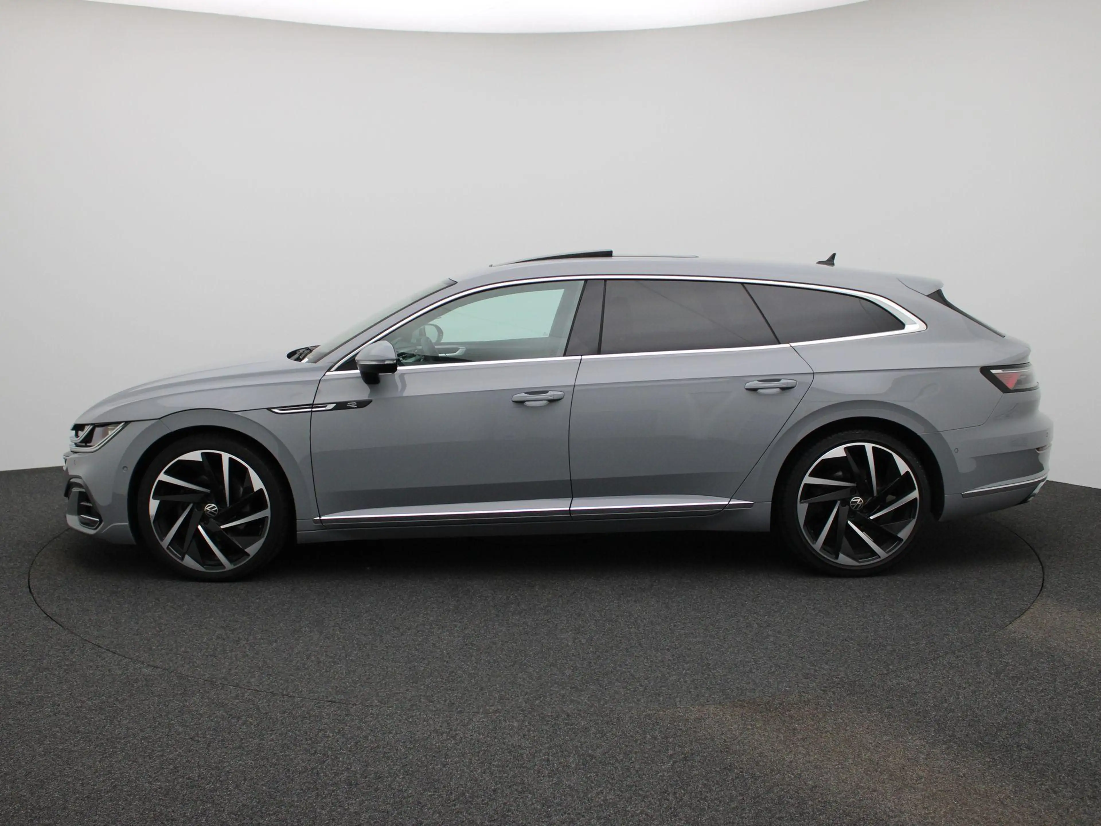 Volkswagen Arteon 2.0 TDI SCR 147kW DSG R-Line S.B. PANO | KEYLESS | — photo 4