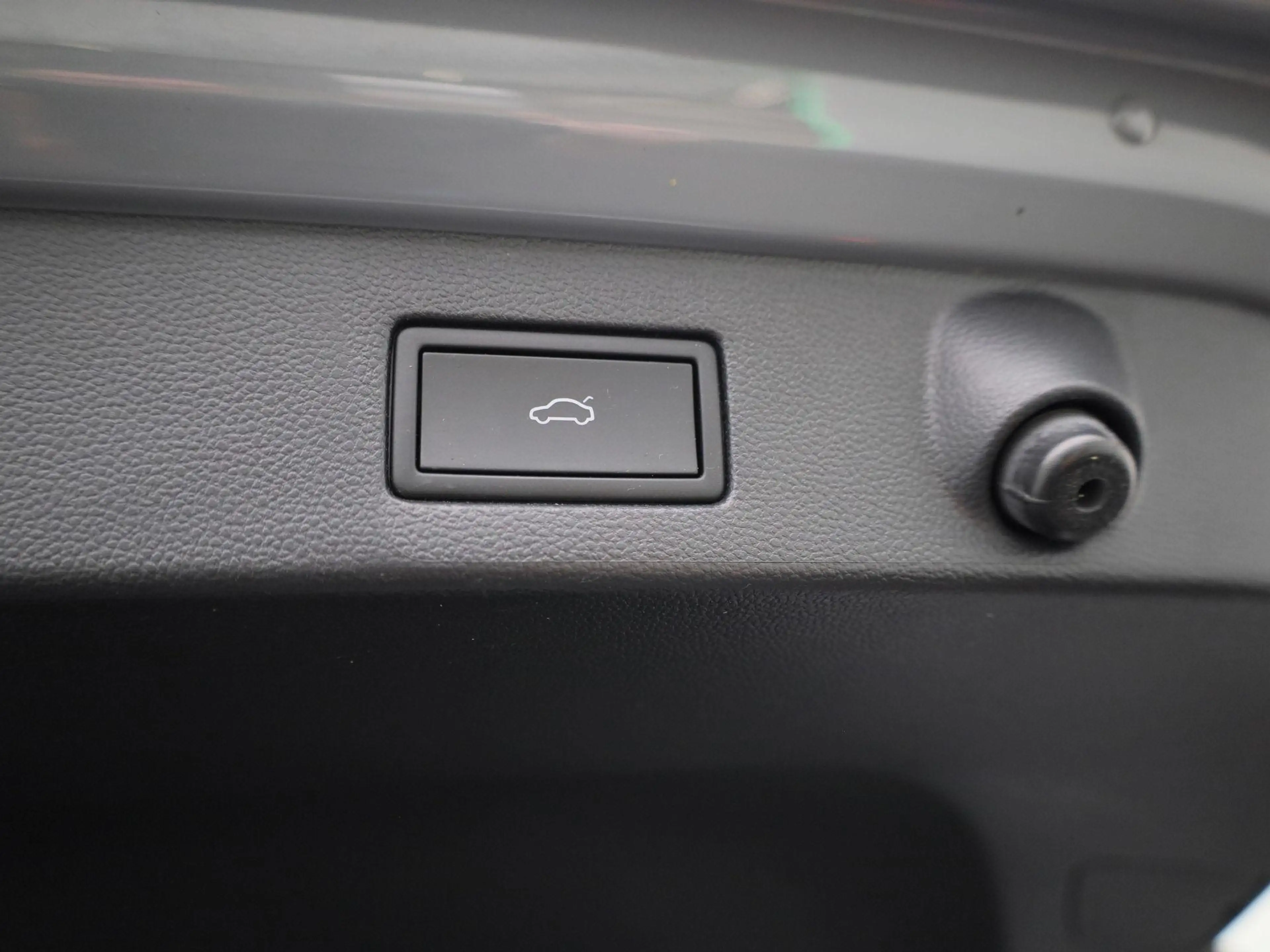Volkswagen Arteon 2.0 TDI SCR 147kW DSG R-Line S.B. PANO | KEYLESS | — photo 12
