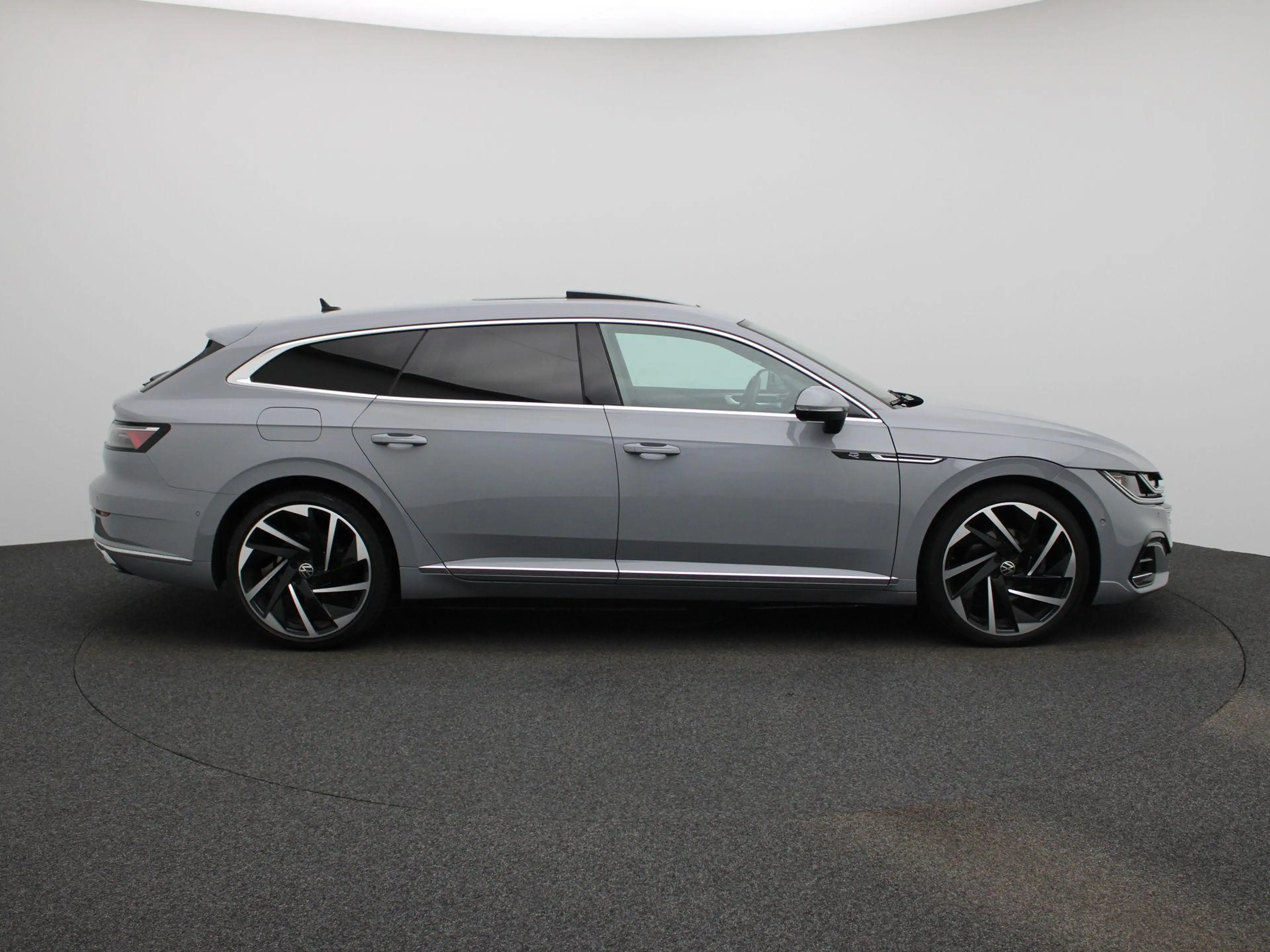Volkswagen Arteon 2.0 TDI SCR 147kW DSG R-Line S.B. PANO | KEYLESS | — photo 6