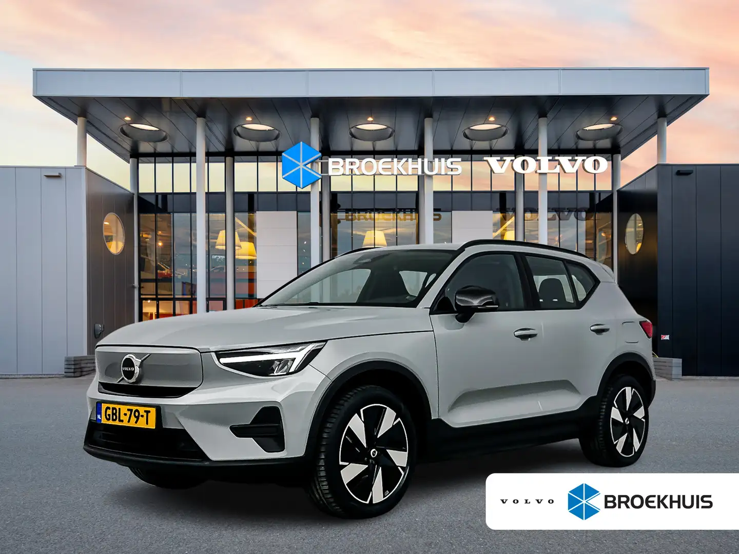 Volvo EX40 Single Motor Essential 70 kWh | 19" | Google | Nav Grijs - 1