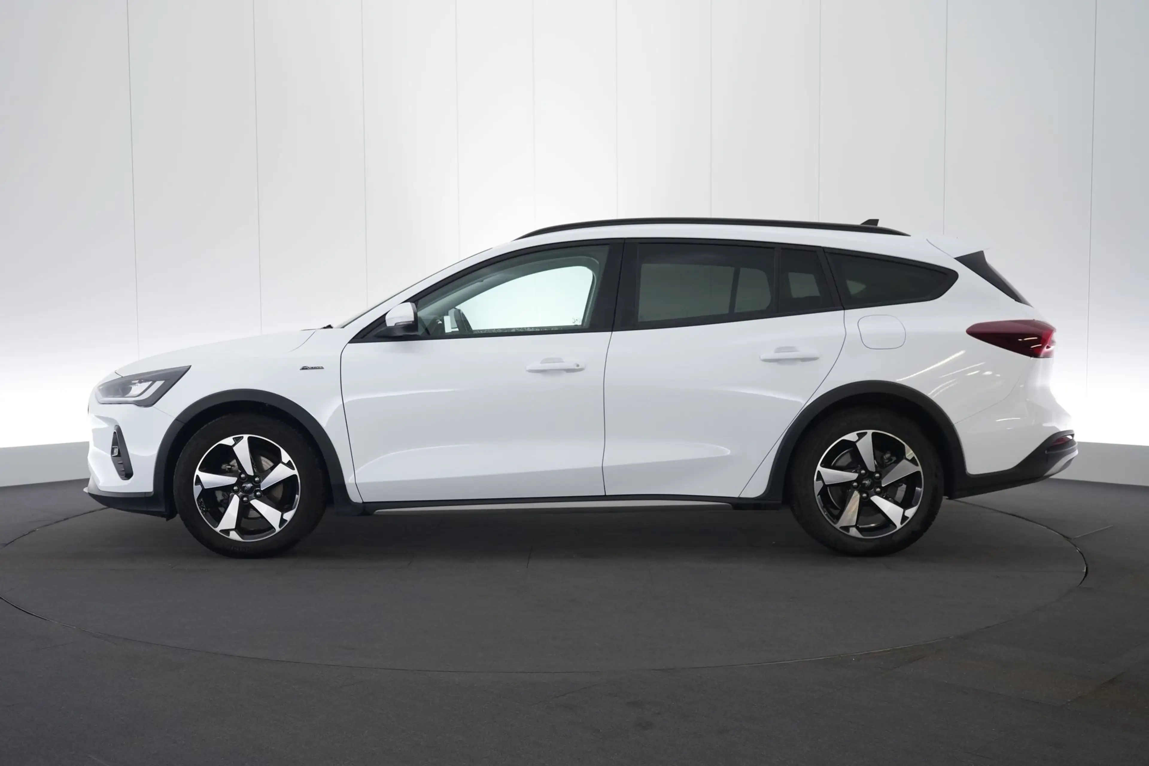 Ford Focus Clipper 1.0i DCT EcoBoost MHEV Active X LED GPS PD — photo 11