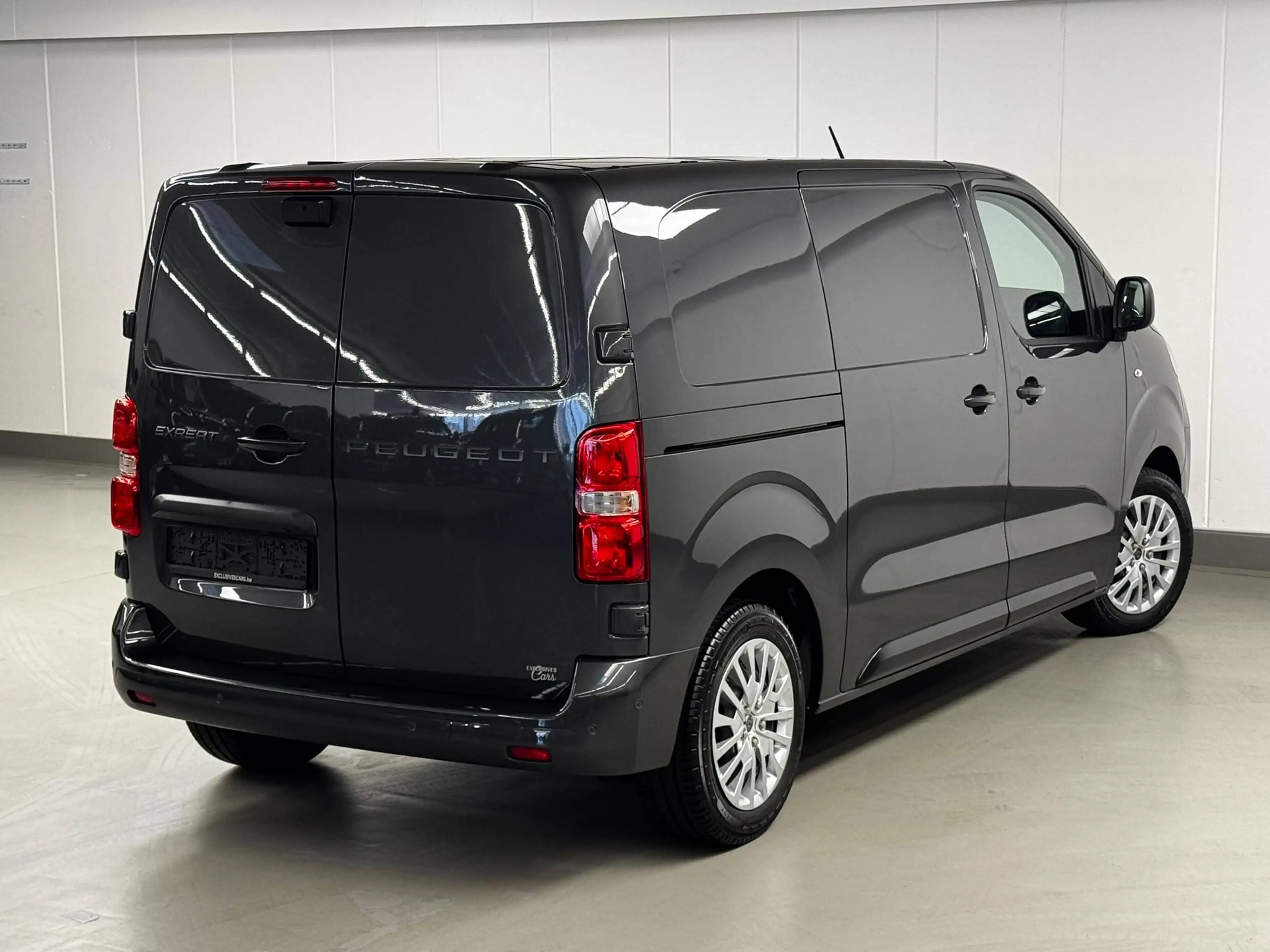 Peugeot Expert 2.0 BlueHDI 145CV UTILITAIRE 3 PLACES AUTO CAMERA 360 GPS REG TVA/BTW — photo 6