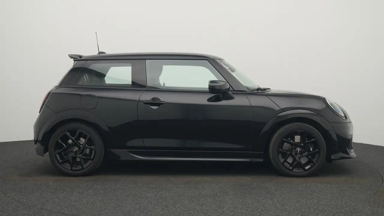 MINI Cooper C John Cooper Works Trim 3