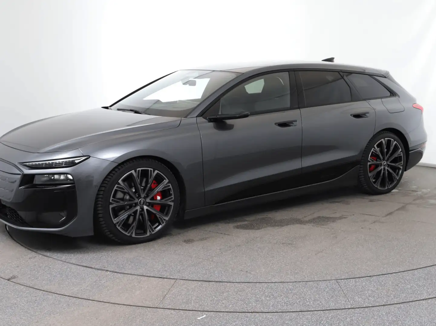 Audi S6 e-tron Grau - 2