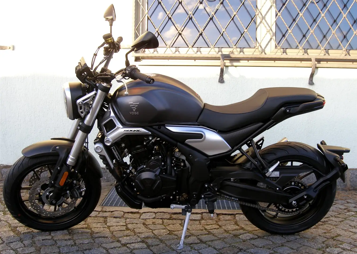 Voge 500AC Grijs - 2