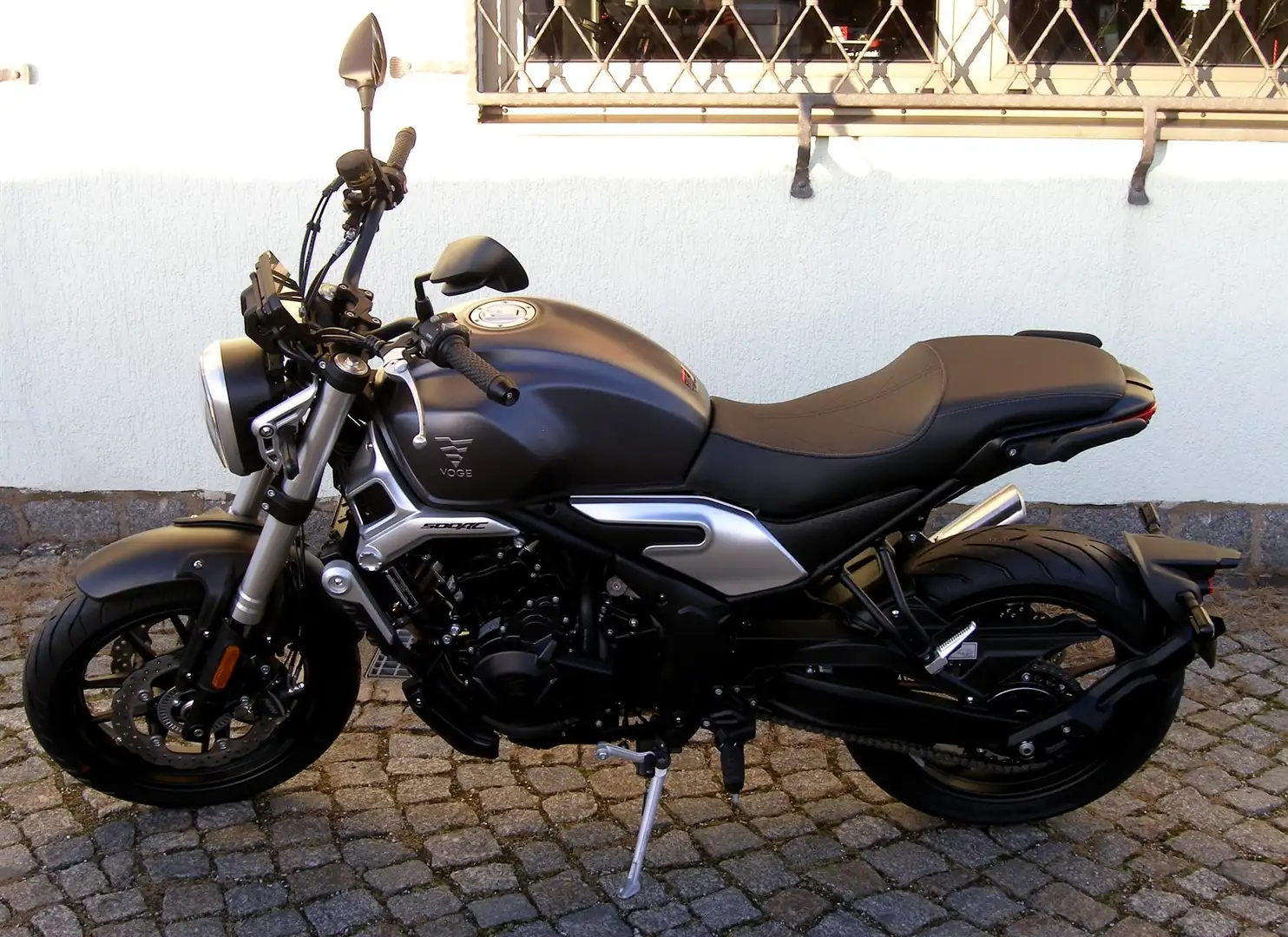 Voge 500AC Grijs - 1