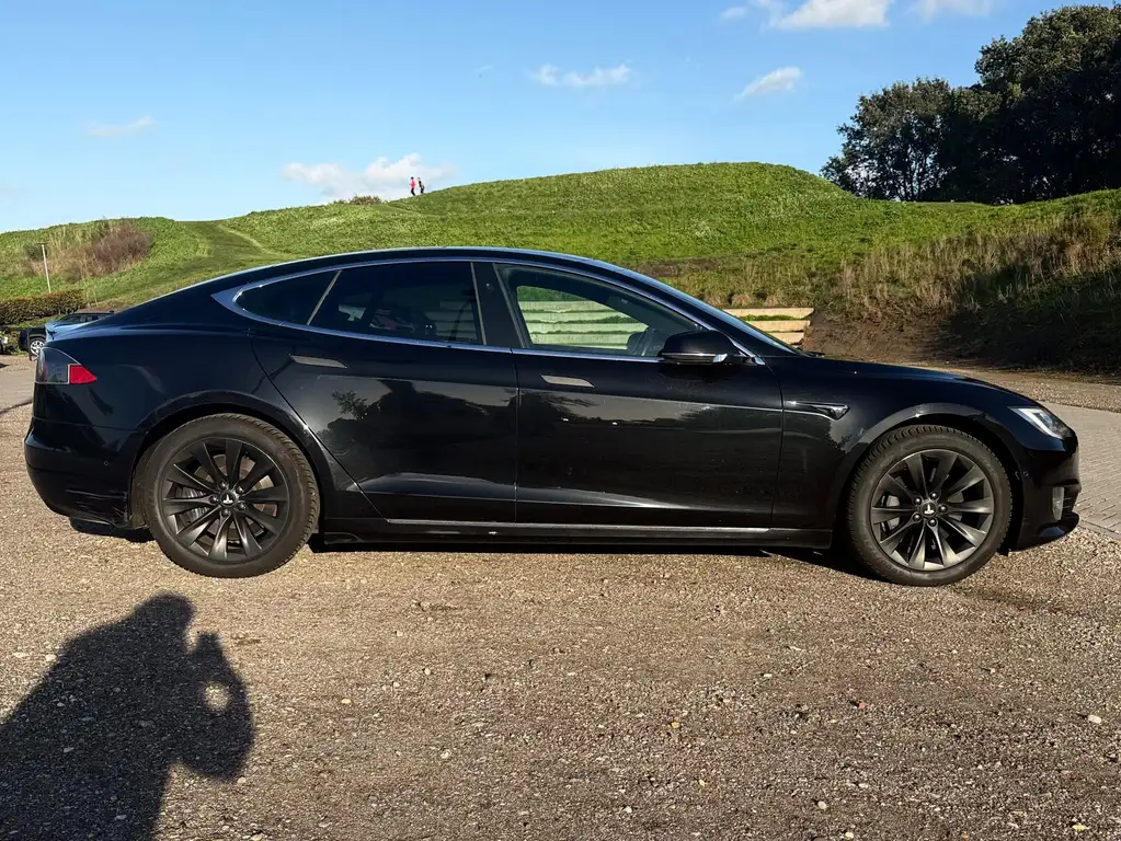Tesla Model S 2018 из Европы — купить под ключ