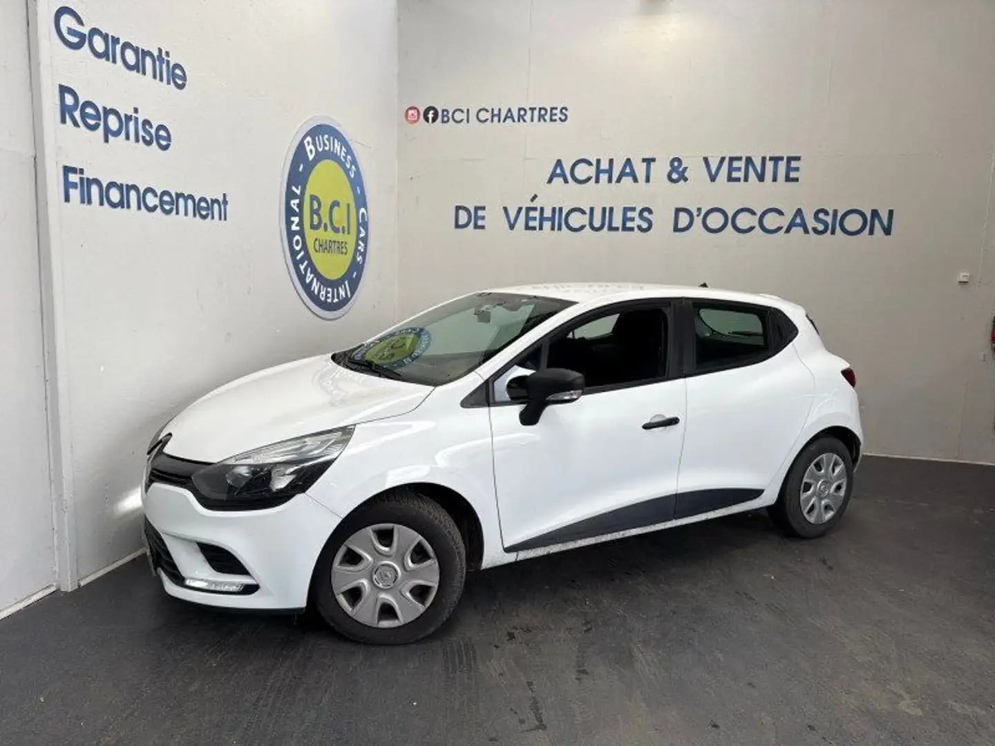 Renault Clio IV STE 1.5 DCI 75CH ENERGY AIR Blanc - 1