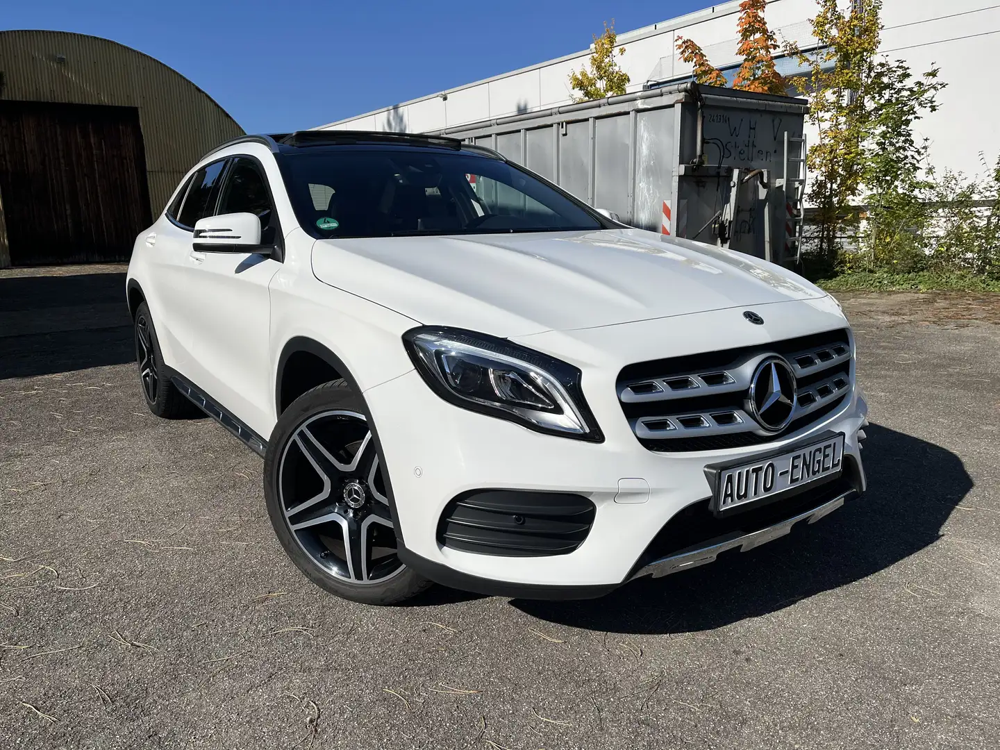 Mercedes-Benz GLA 180 GLA 180*AMG Line* Pano*Navi*LED*Tele, RüKa Blanc - 2