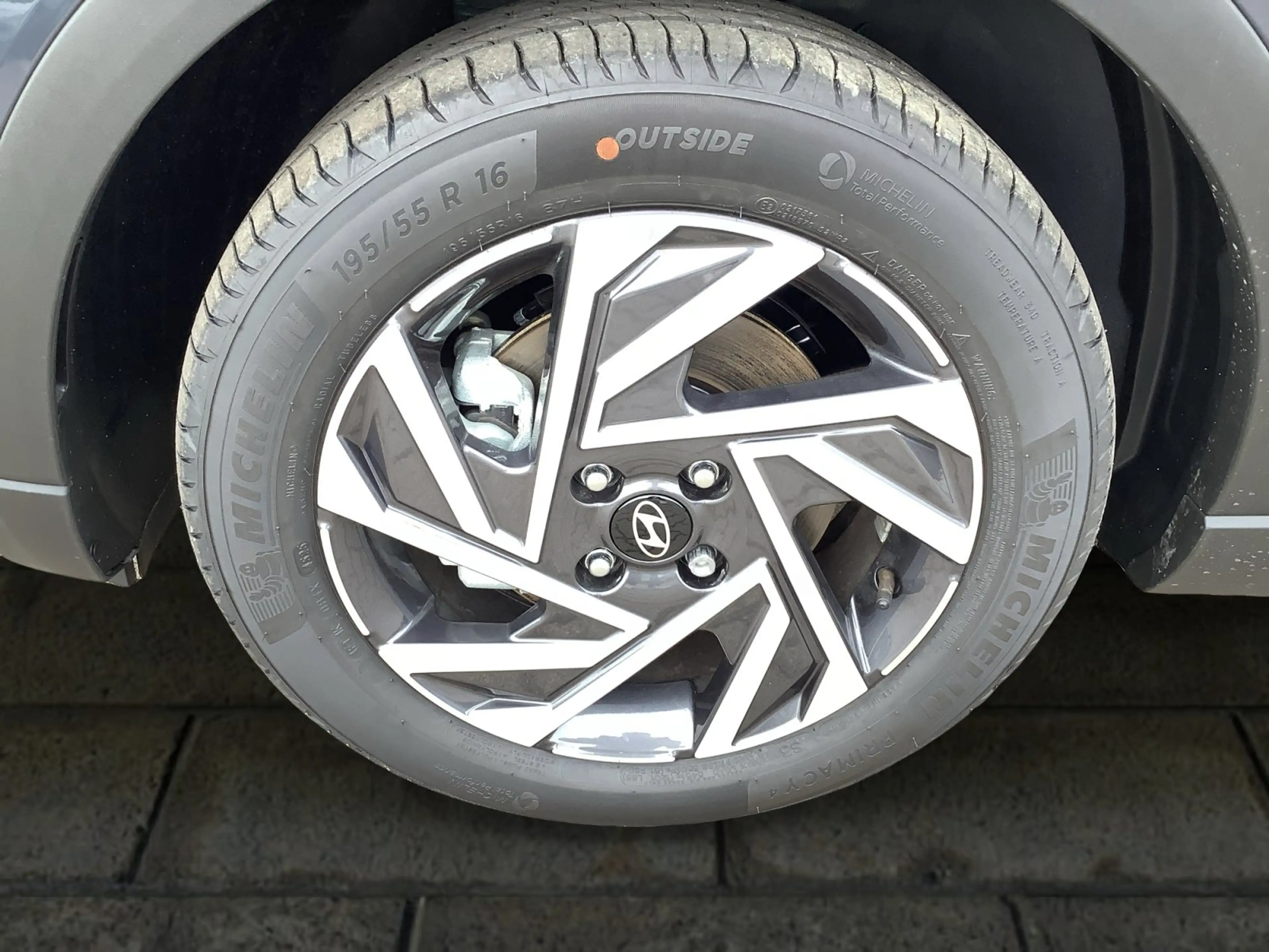 Hyundai BAYON FL (MY26) 1.0 T-GDI (90 PS) 6-MT 2WD Trend Bose So — photo 14