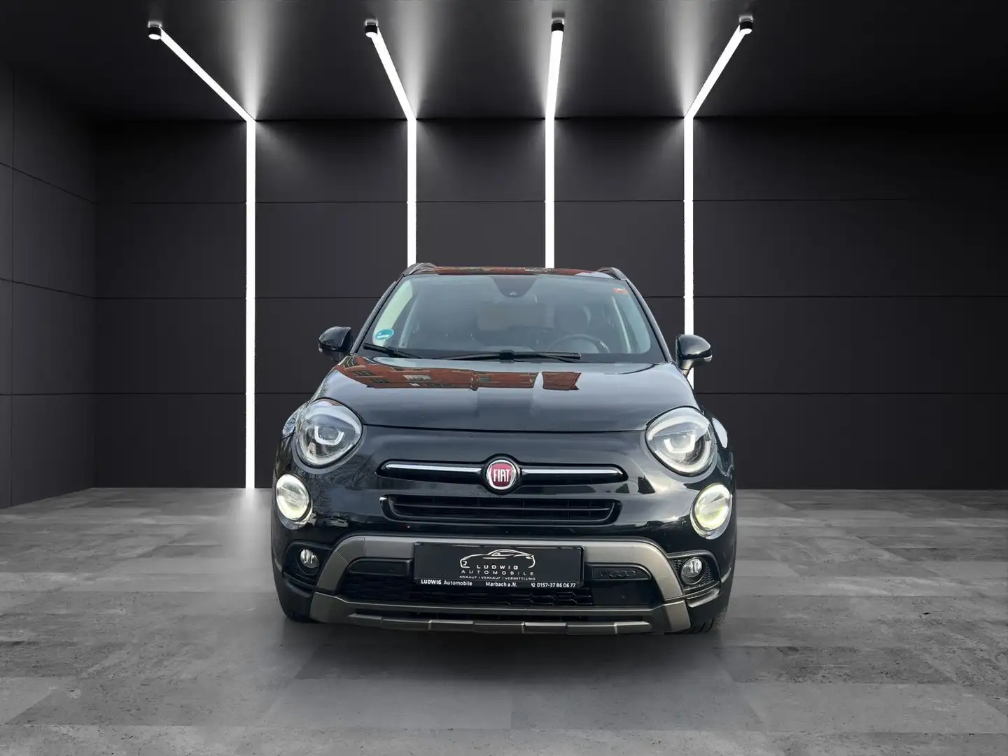 Fiat 500X Cross / AUTOMATIK / NAVI / KAMERA / TOP Schwarz - 2