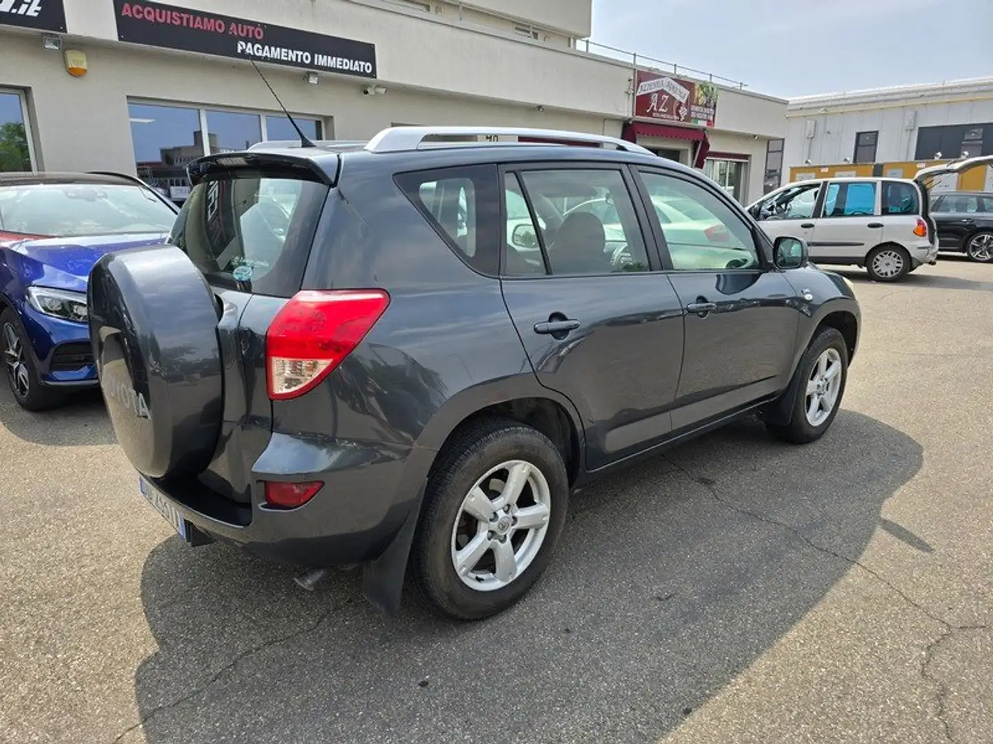 Toyota RAV 4 RAV4 2.2 d-4d Sol 136cv Grijs - 2