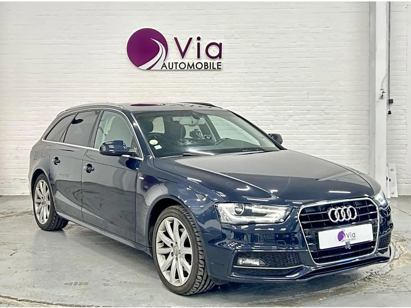 Audi A4 2.0 TDI 150 S LINE / CAMERA DE RECUL / CUIR Bleu - 2