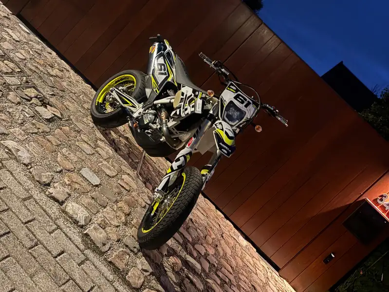 Husqvarna FE 450 - foto 4