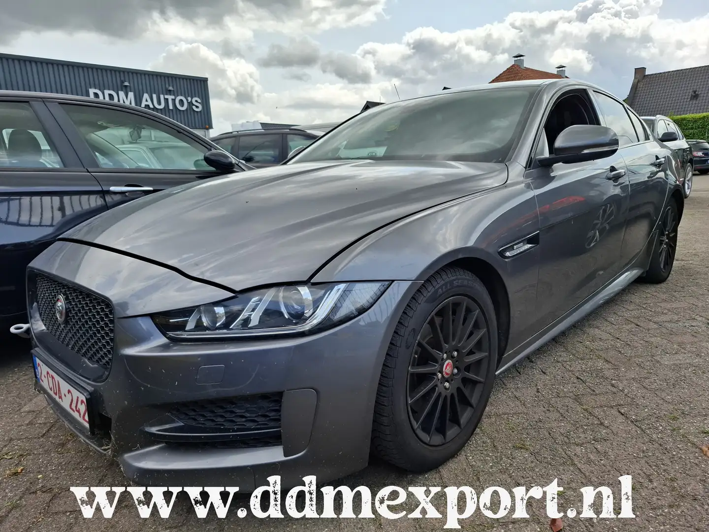 Jaguar XE 2.0 D Motorschade Grigio - 1