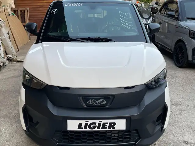 Ligier JS 50 JS50 DCI Select Berlina 2 volumi