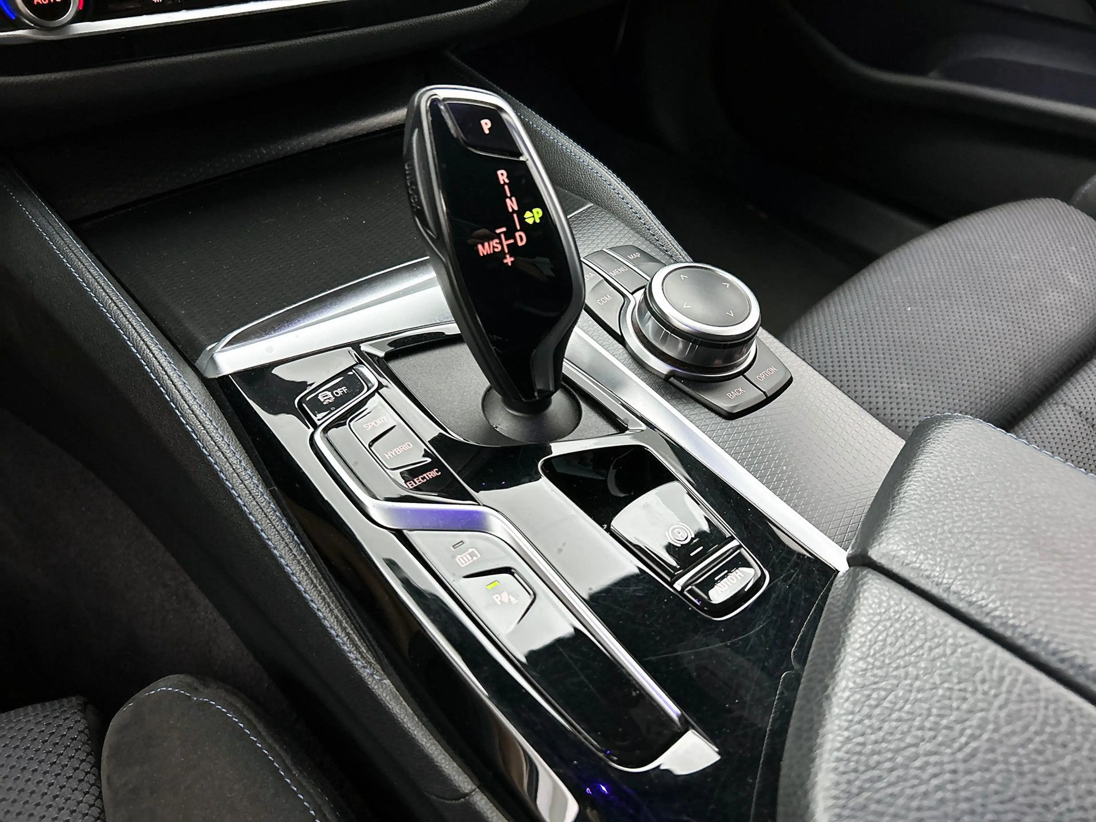 BMW 545 5-serie 545e xDrive M Sport | Camera | Adaptive Cr — photo 17