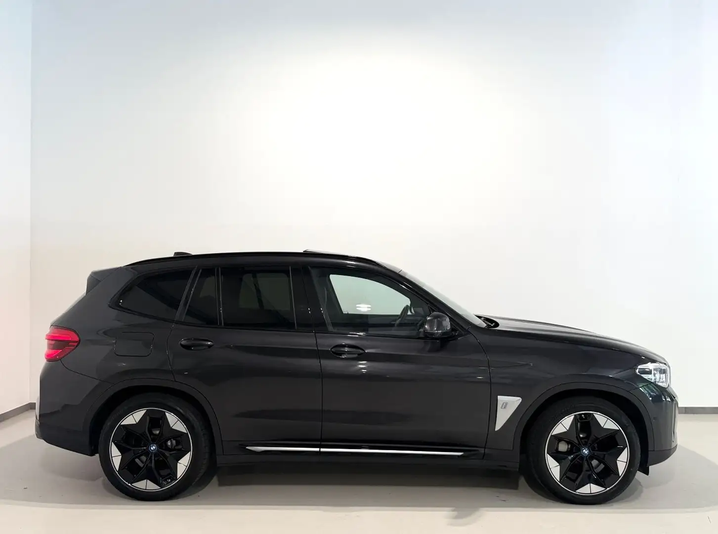 BMW iX3 Impressive/Panorama/AHK/HEAD-UP/Memory Grau - 2