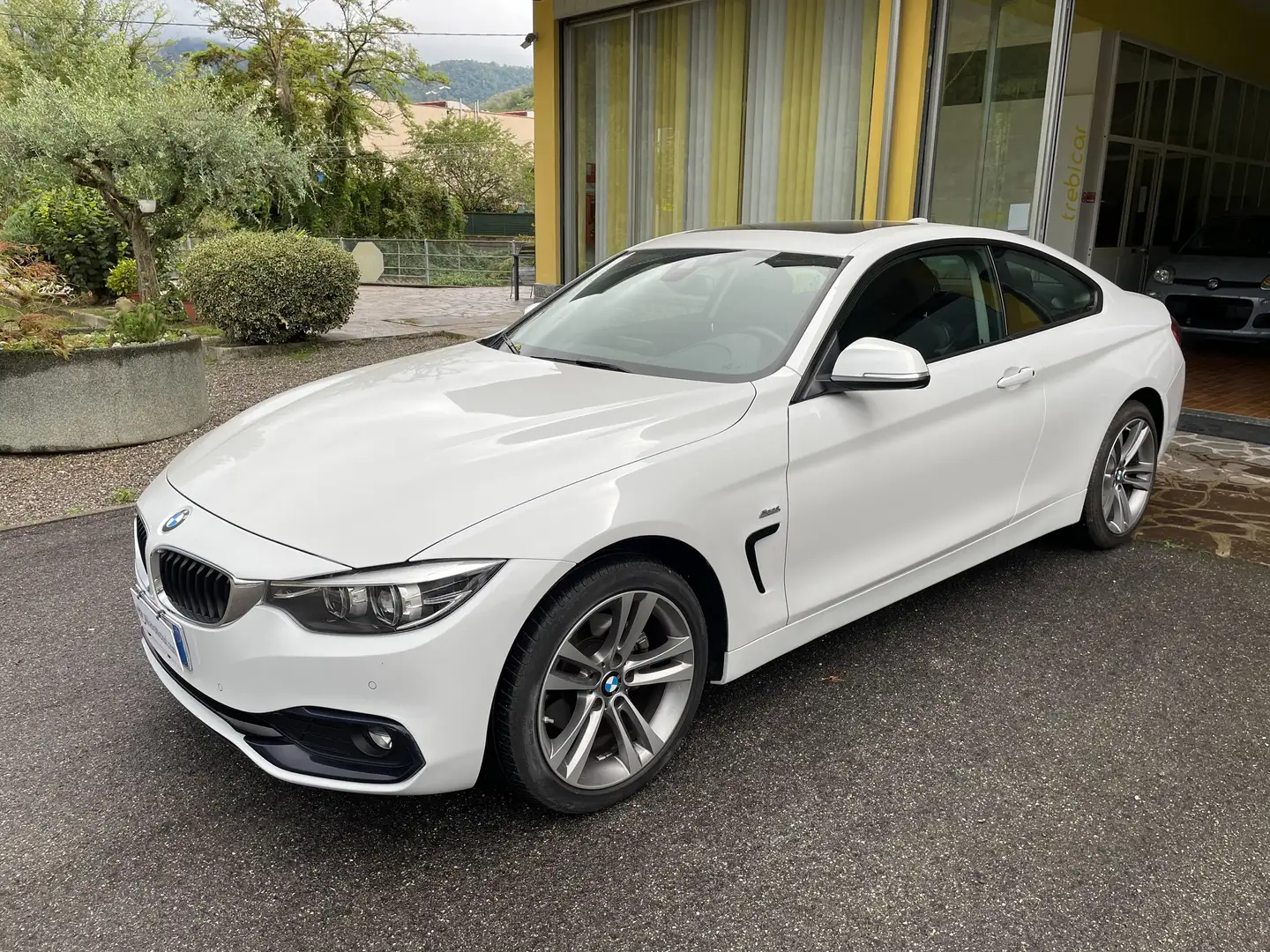 BMW 420 d Coupe Xdrive Sport Automatica Bianco - 1