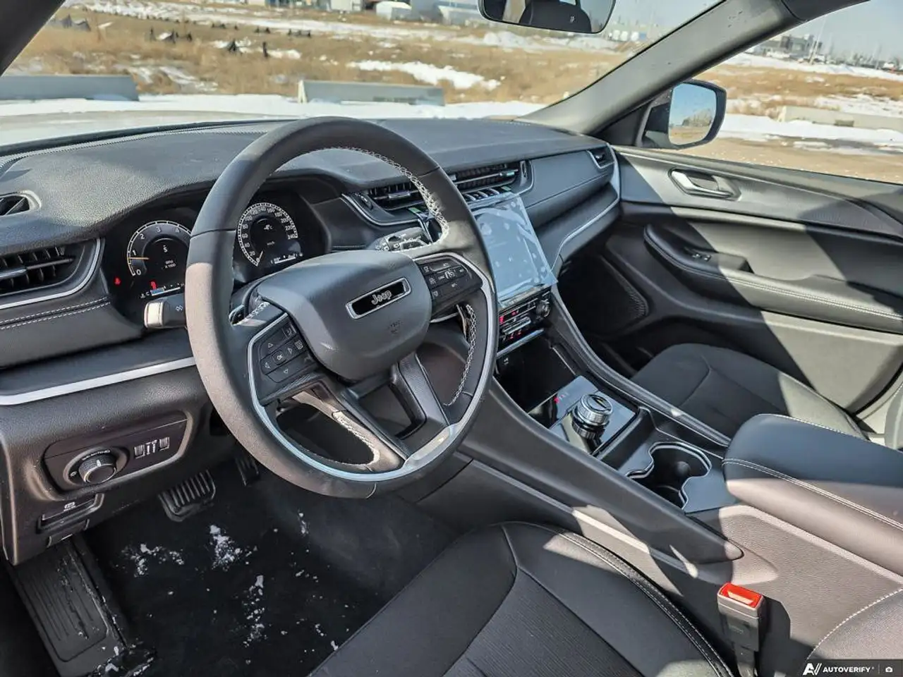 Jeep Grand Cherokee снимка Jeep Grand Cherokee