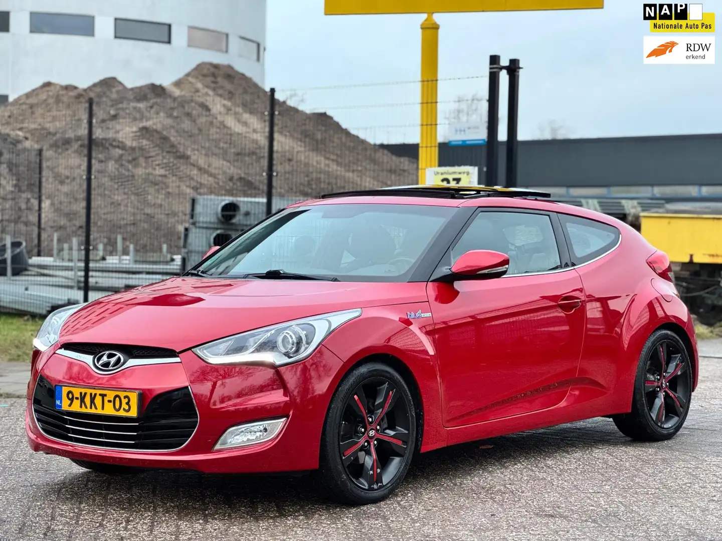 Hyundai VELOSTER 1.6 GDI i-Catcher|APK24-03-2027|ORIGINEEL NL|LAGE Rojo - 1