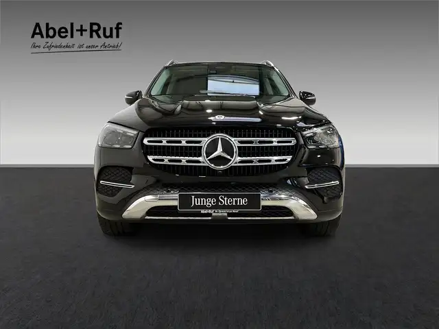 Mercedes-Benz Gle view 2