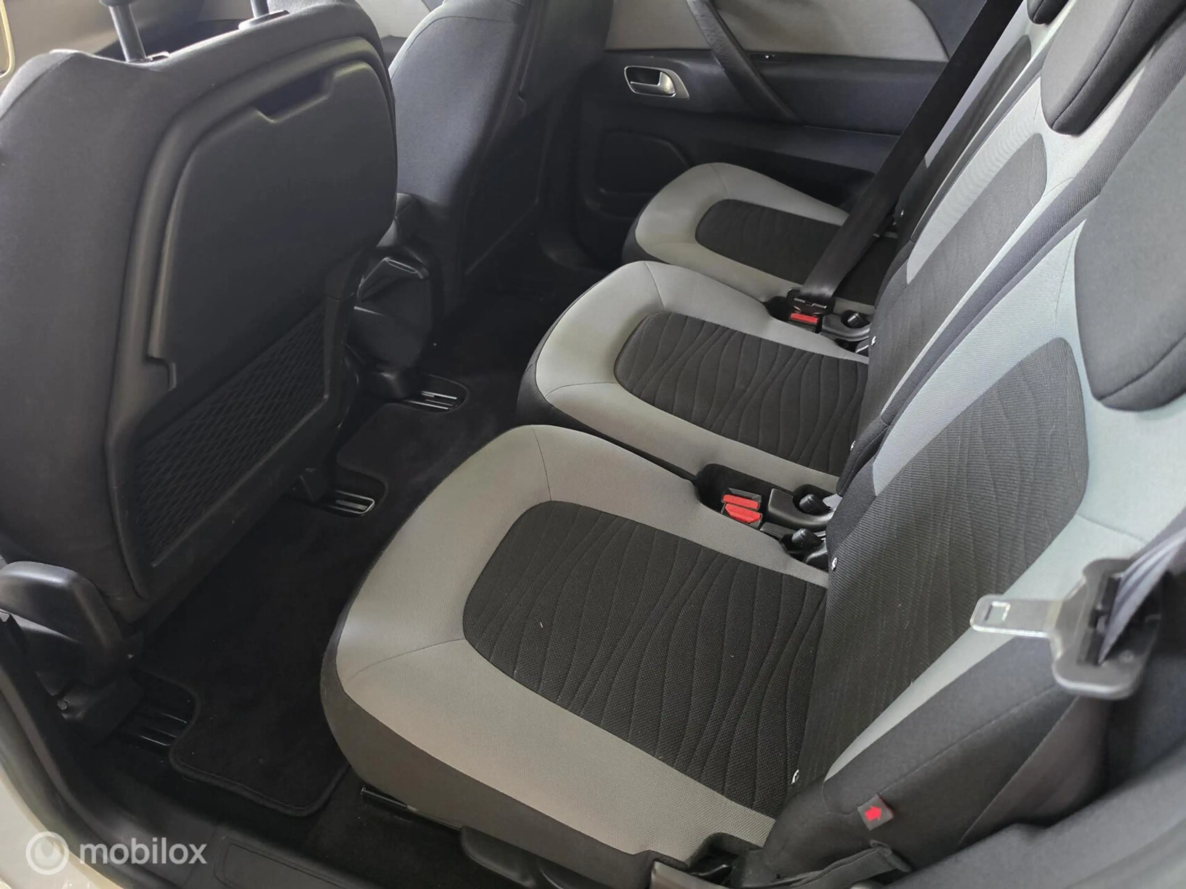 Citroen C4 Picasso 1.6 VTi Intensive — photo 14