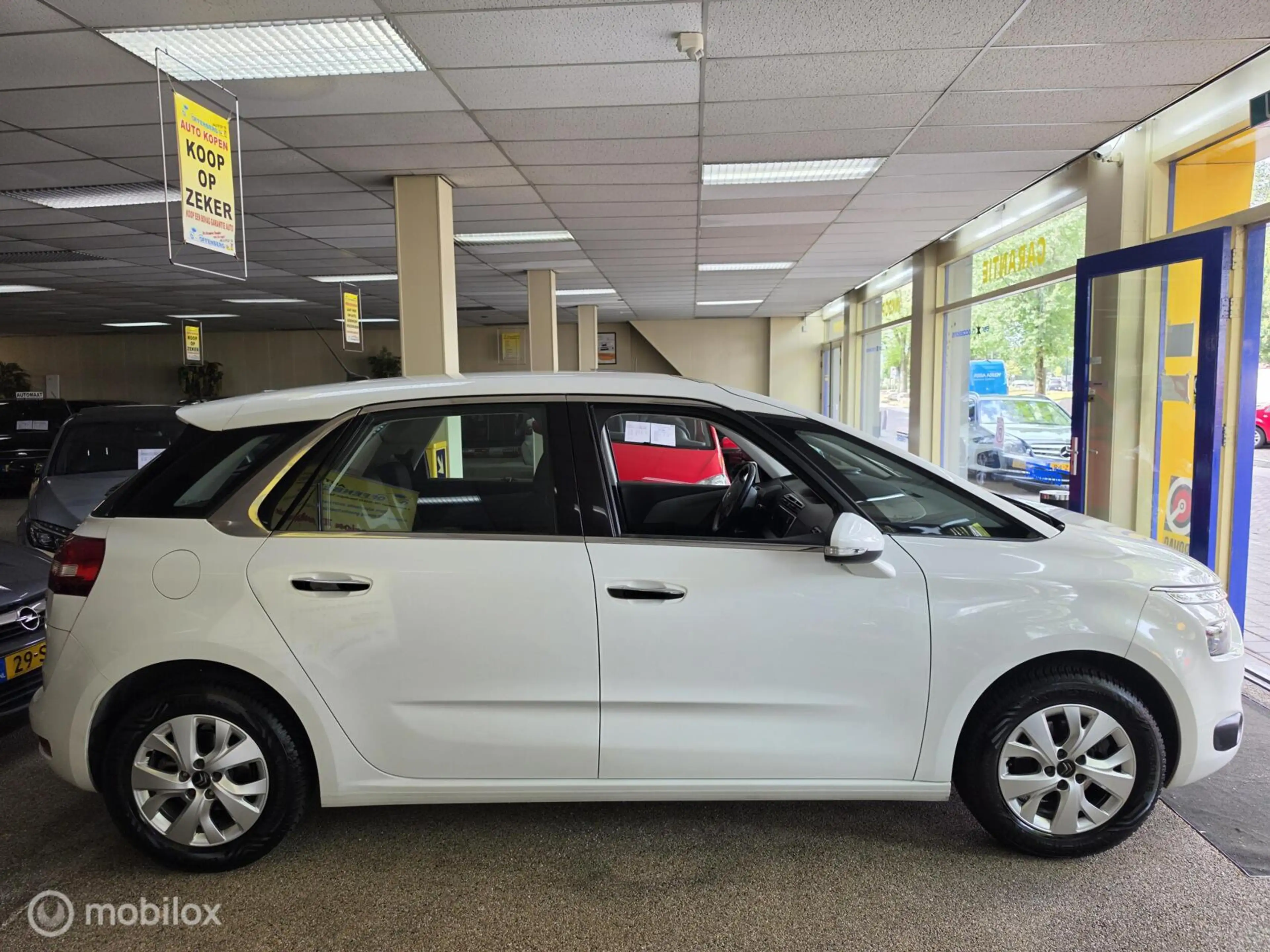 Citroen C4 Picasso 1.6 VTi Intensive — photo 4