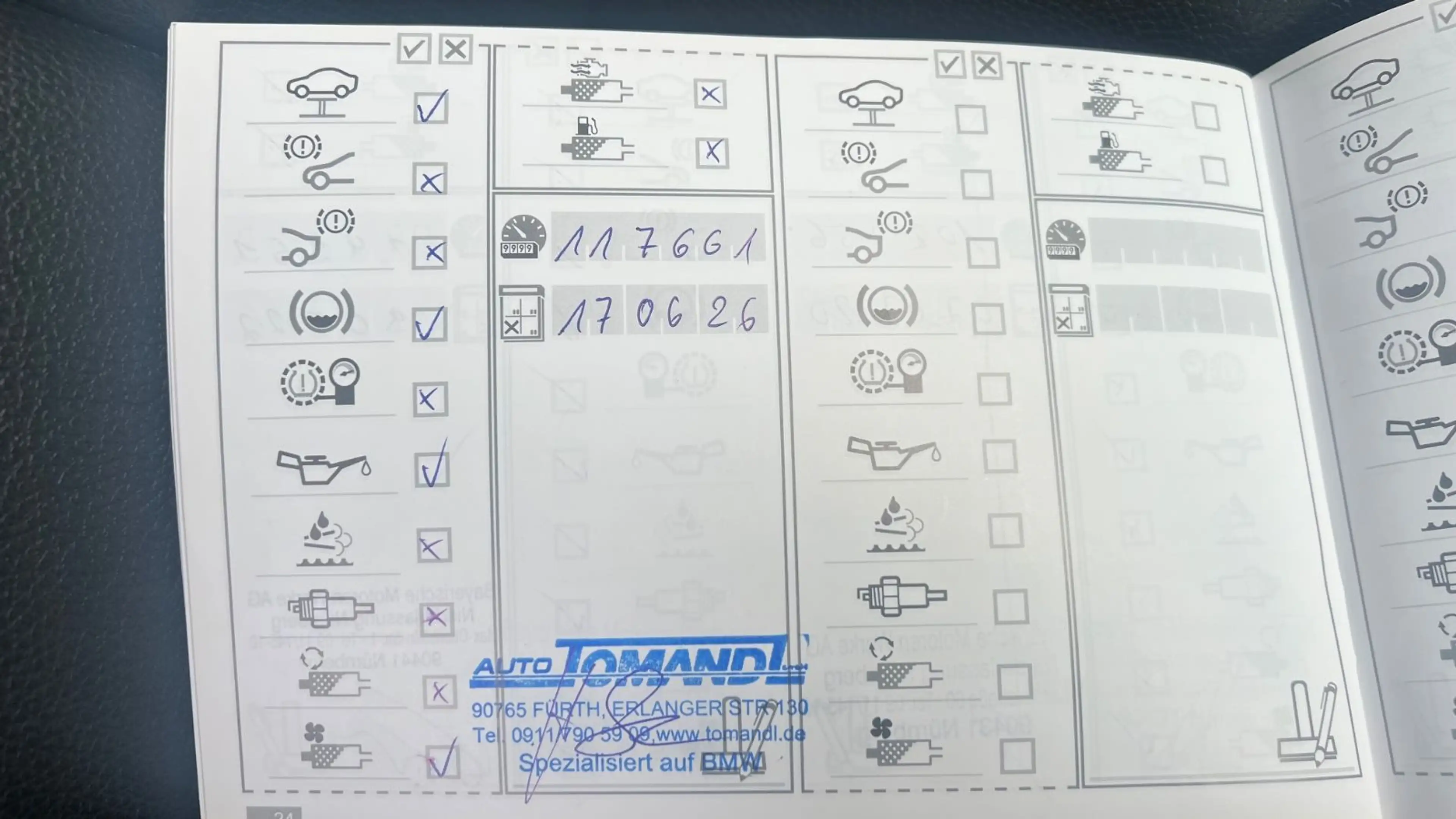BMW 325 i/Xenon/Navi/Leder/PDC/SHZ/1.Hand — photo 13