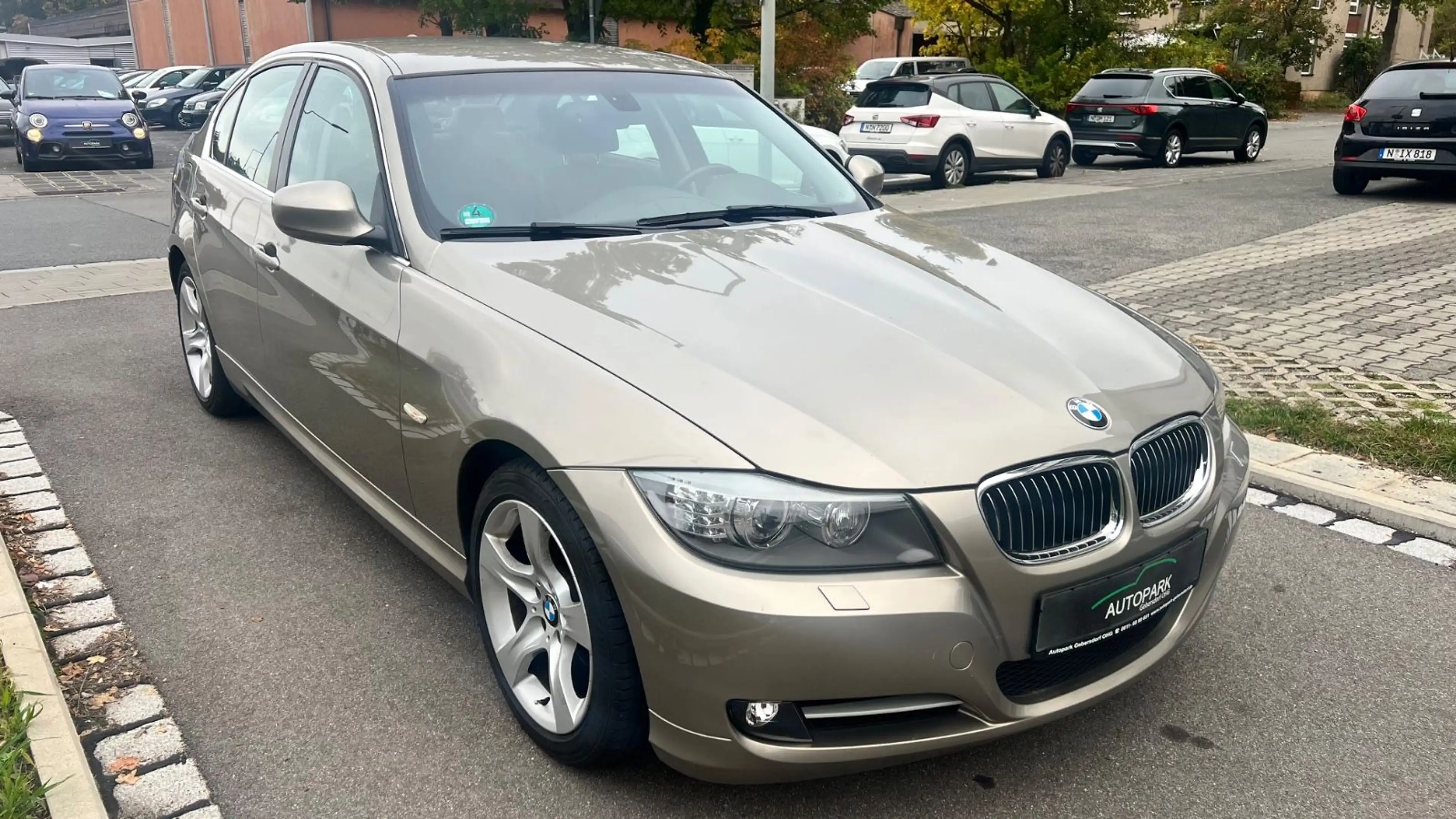 BMW 325 i/Xenon/Navi/Leder/PDC/SHZ/1.Hand — photo 2
