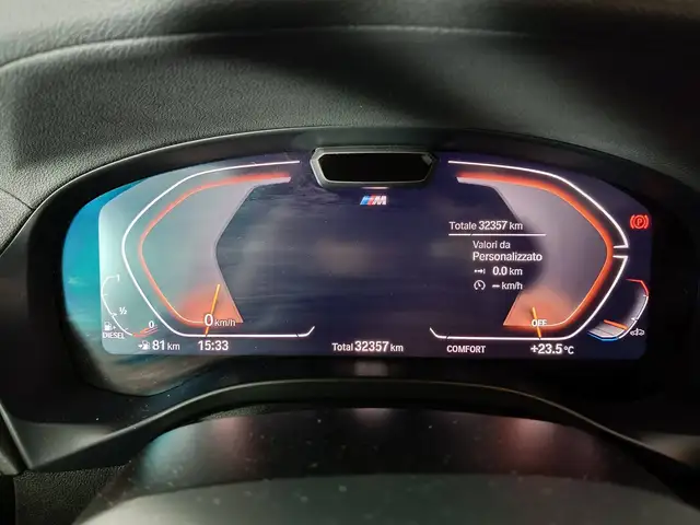 BMW X4 view 12