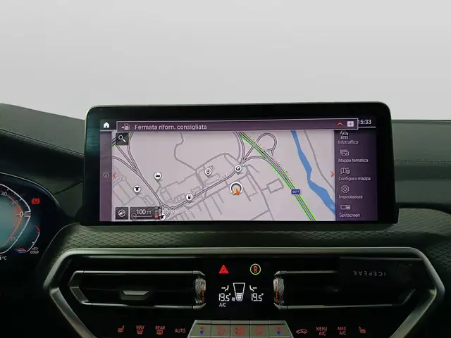 BMW X4 view 13