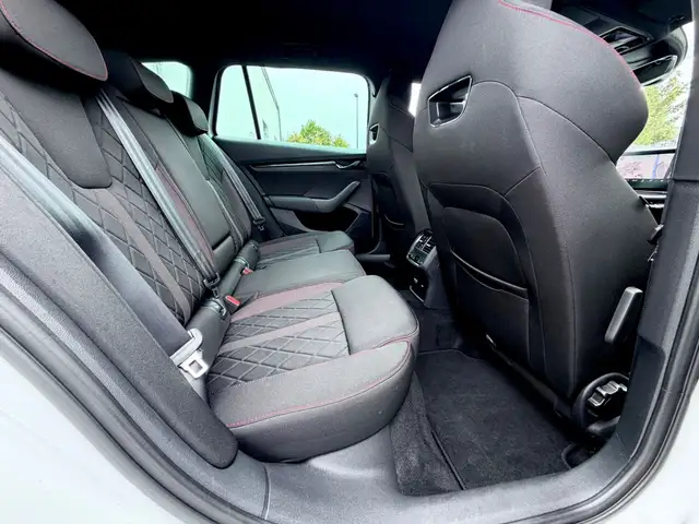 Skoda Octavia view 14