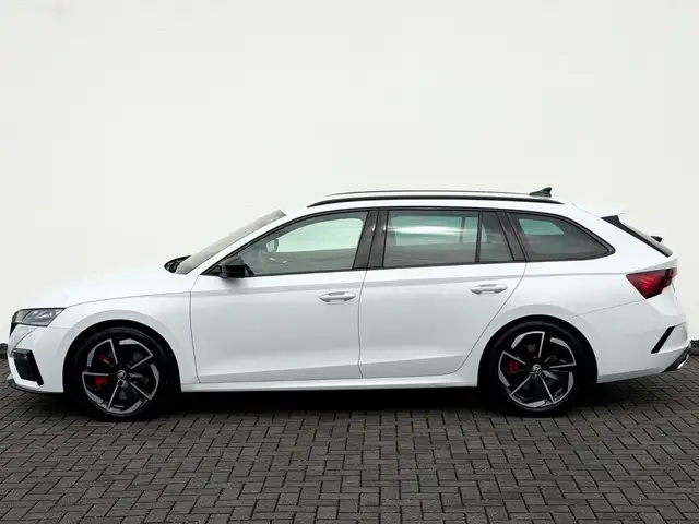 Skoda Octavia view 8