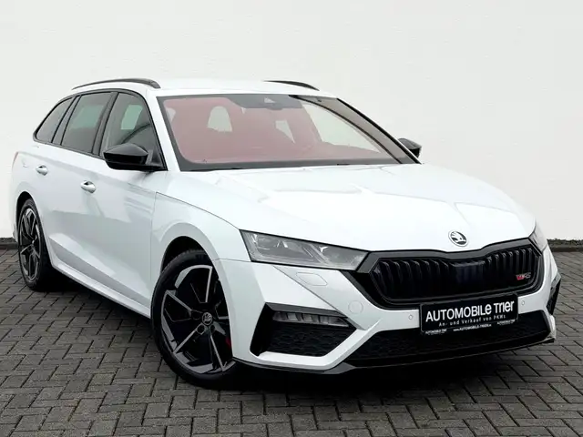 Skoda Octavia view 3