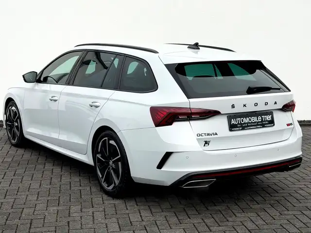 Skoda Octavia view 7