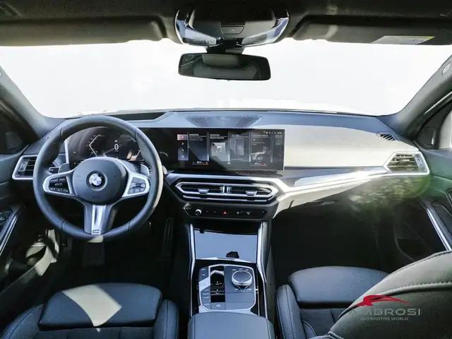 BMW 3 Series view 11
