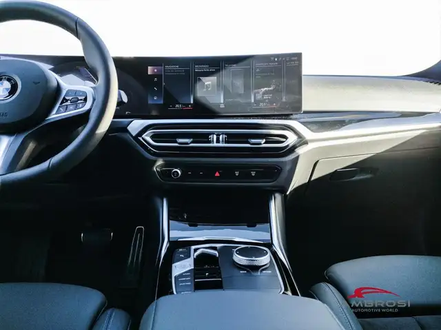 BMW 3 Series view 13