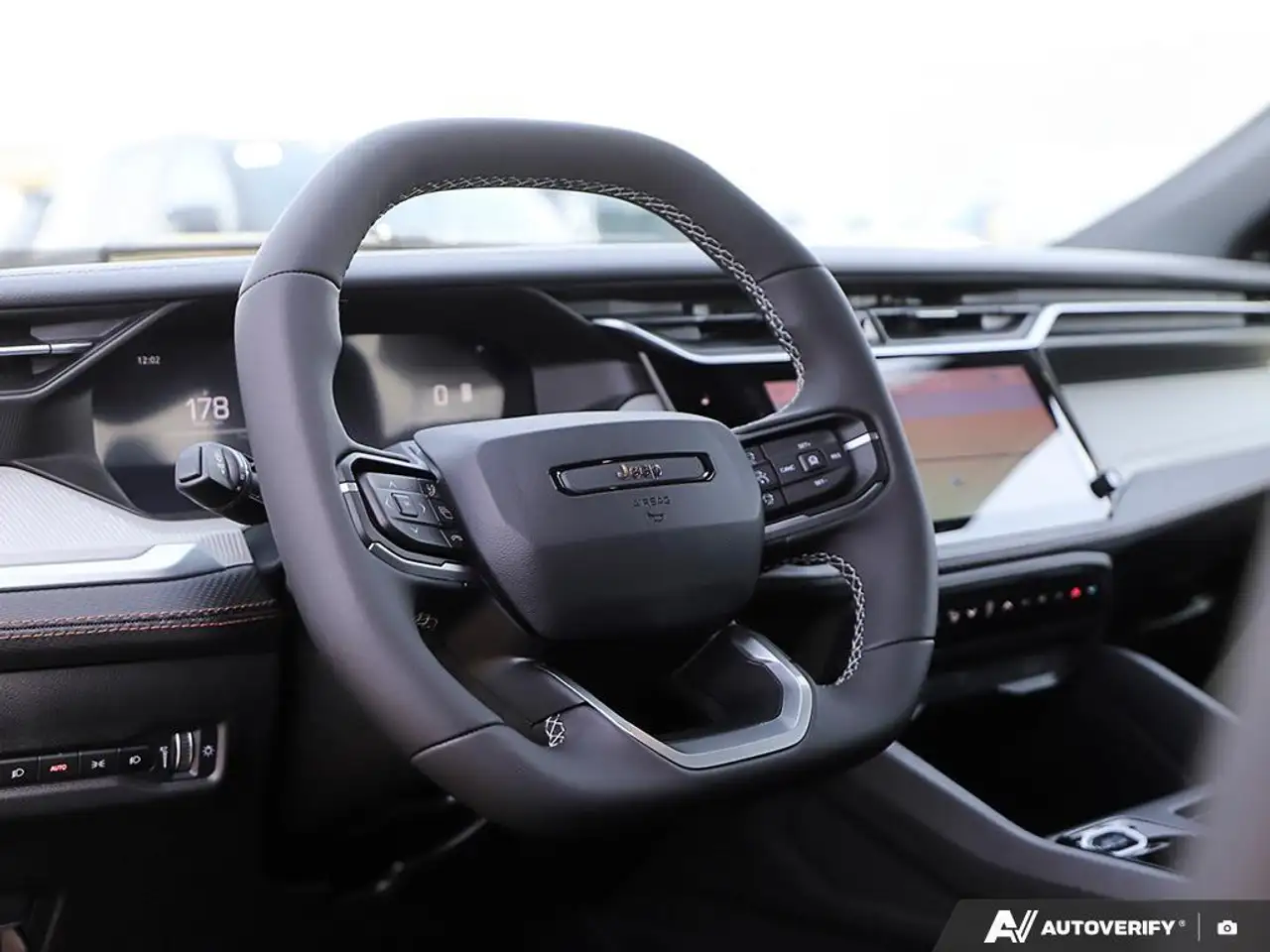 Jeep Cherokee снимка Jeep Cherokee