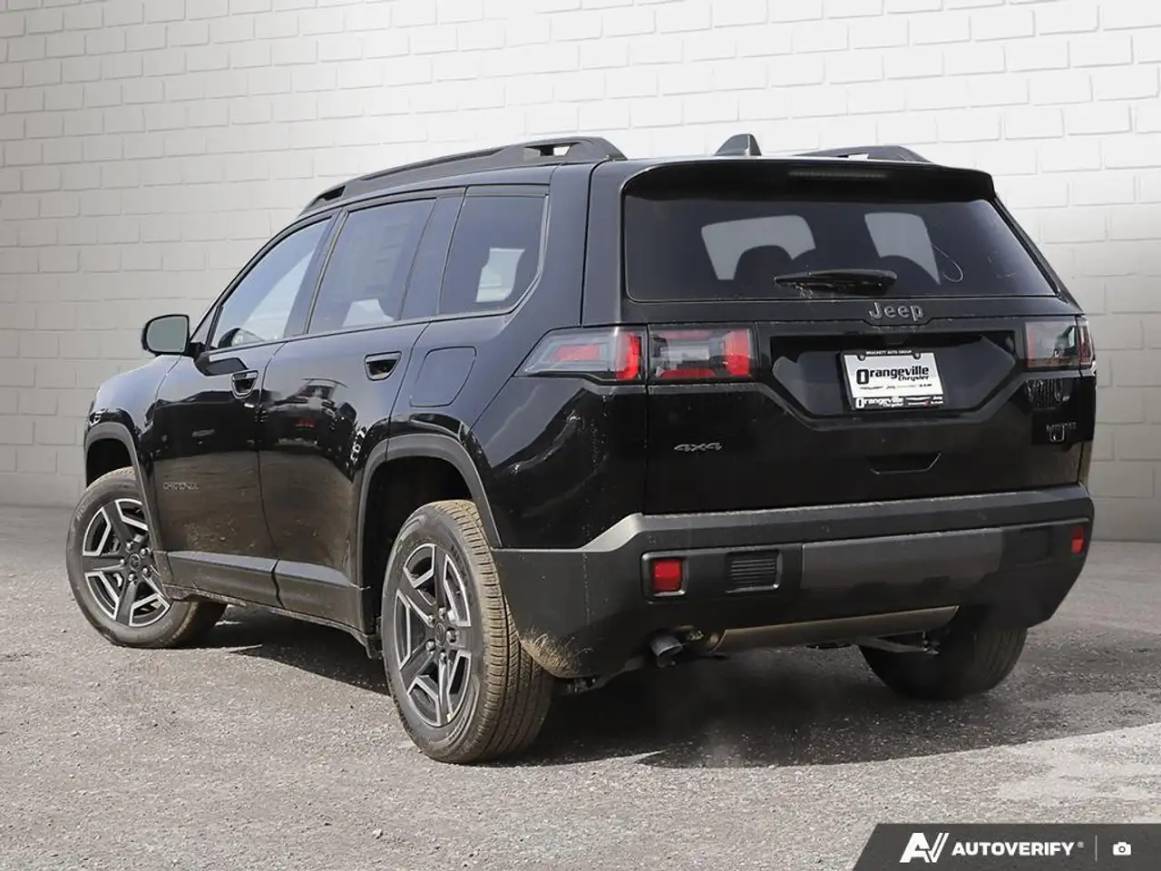 Jeep Cherokee снимка Jeep Cherokee