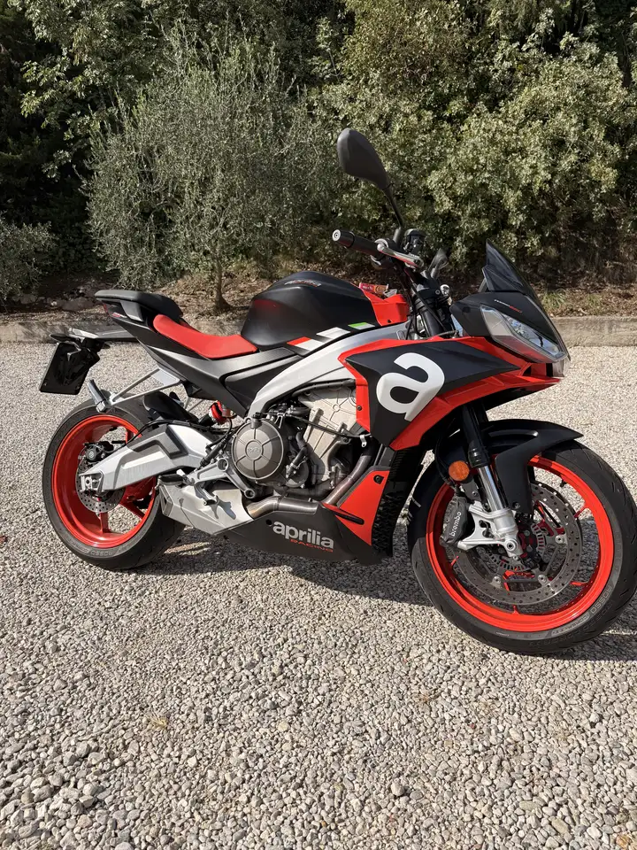 Aprilia Tuono