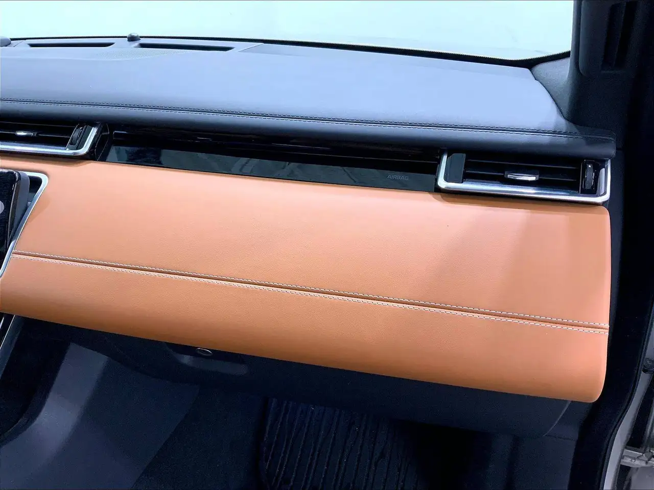 Land Rover Range Rover Velar снимка Land Rover Range Rover Velar