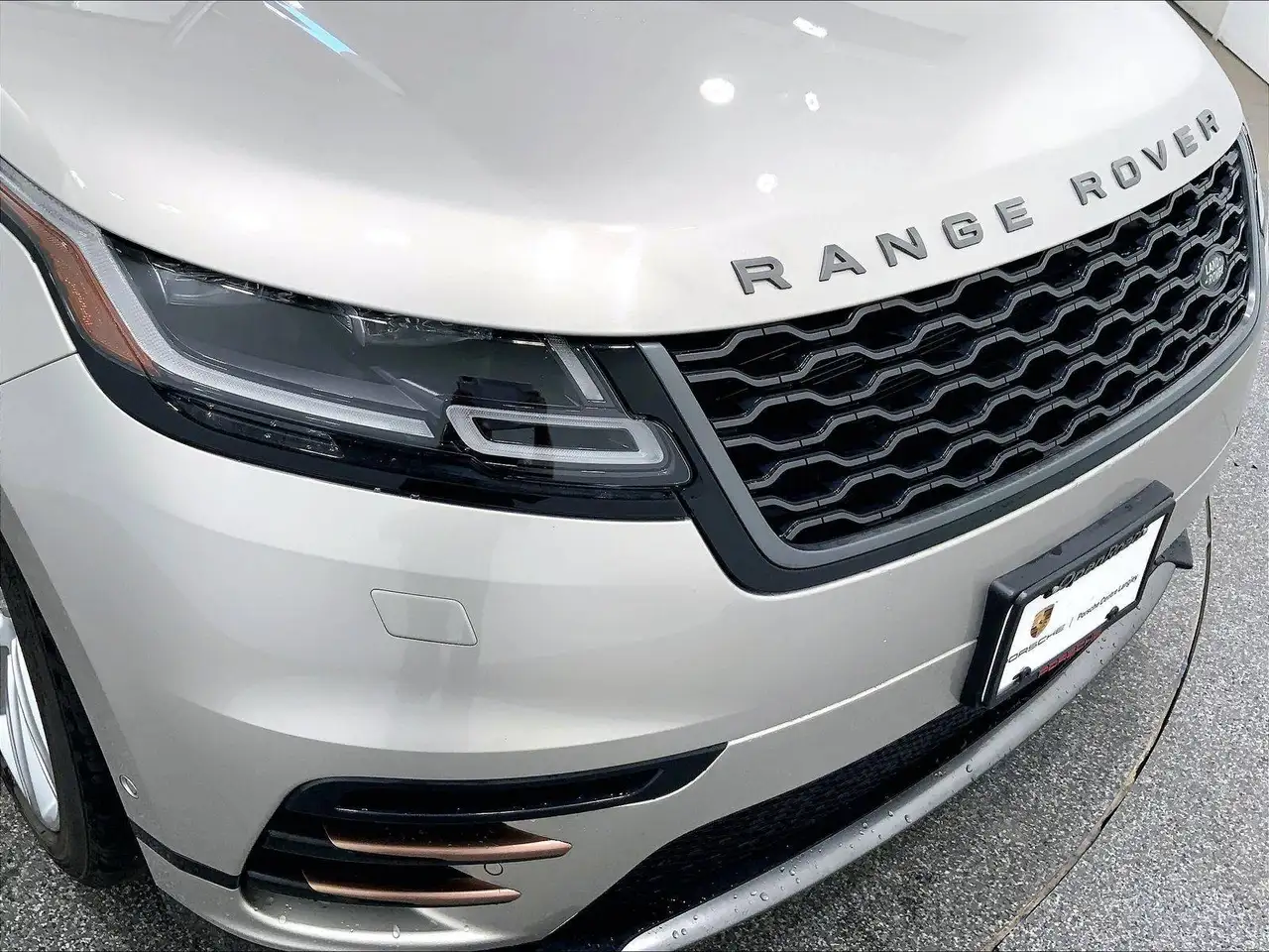 Land Rover Range Rover Velar снимка Land Rover Range Rover Velar