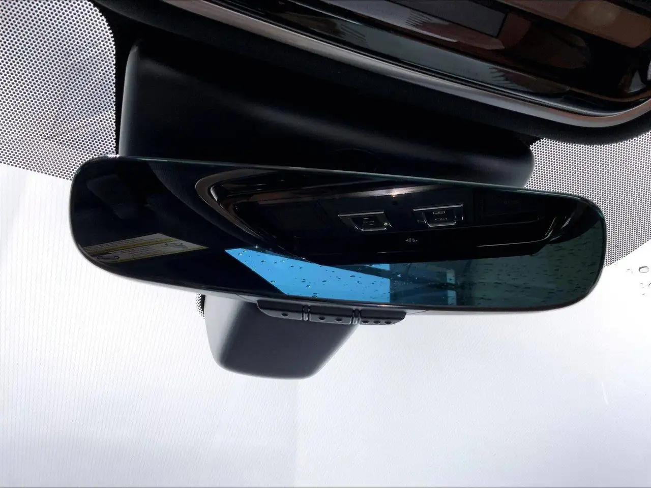 Land Rover Range Rover Velar снимка Land Rover Range Rover Velar
