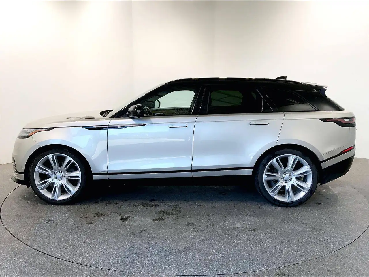 Land Rover Range Rover Velar снимка Land Rover Range Rover Velar