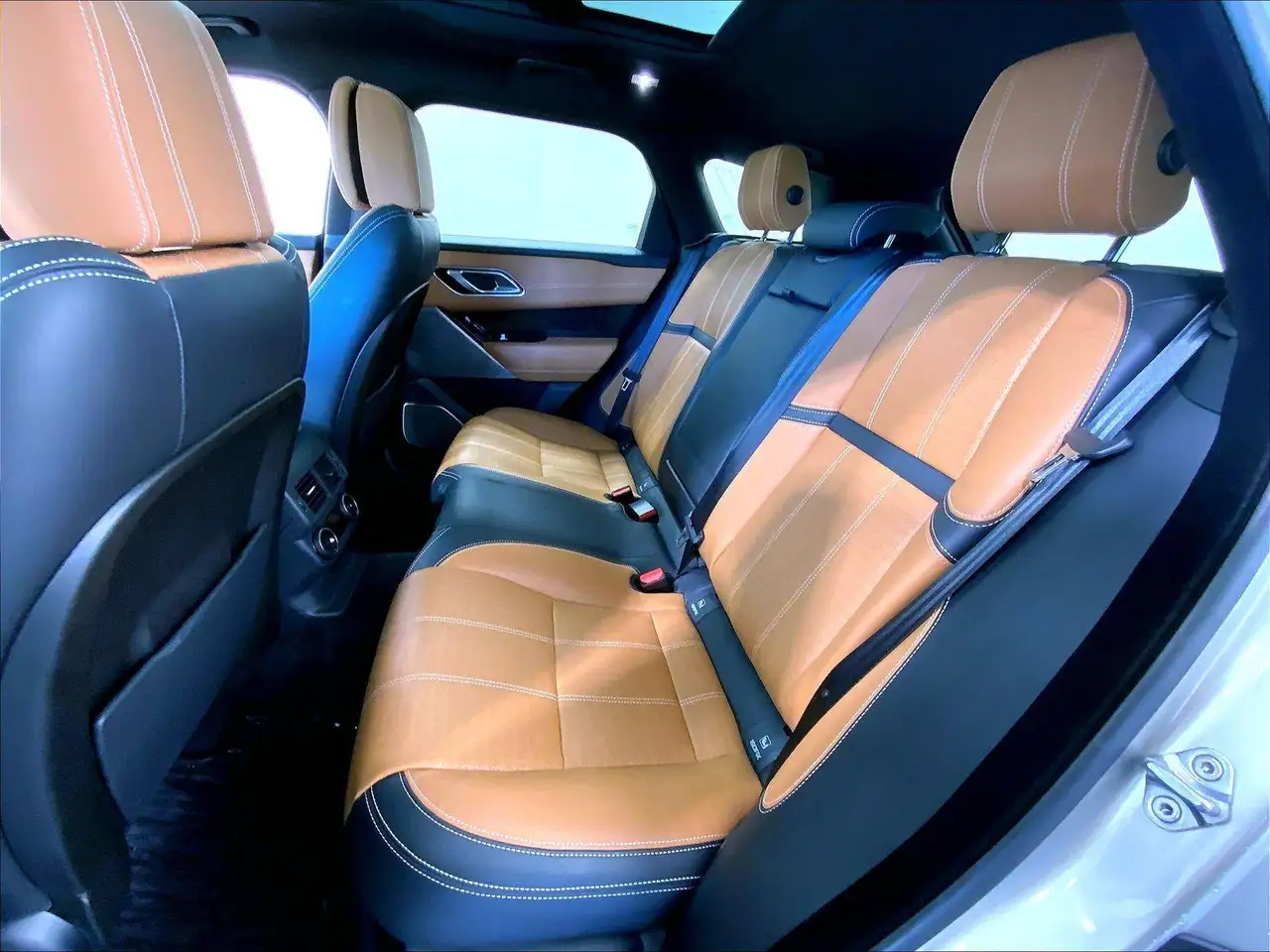 Land Rover Range Rover Velar снимка Land Rover Range Rover Velar